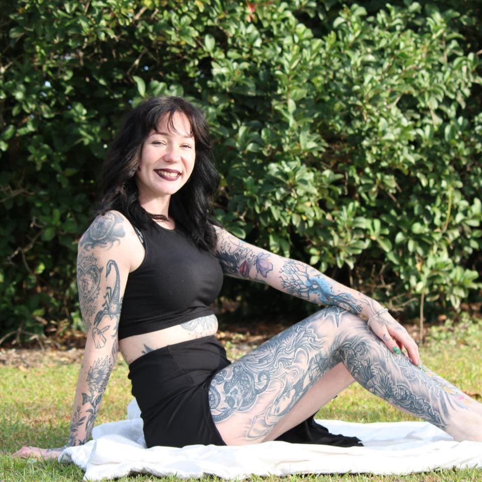 Elizabeth — Elite Stylist at Belle Vie Salon